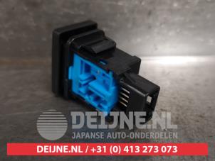 Suzuki Ignis Start/stop switch O461447 photo 2
