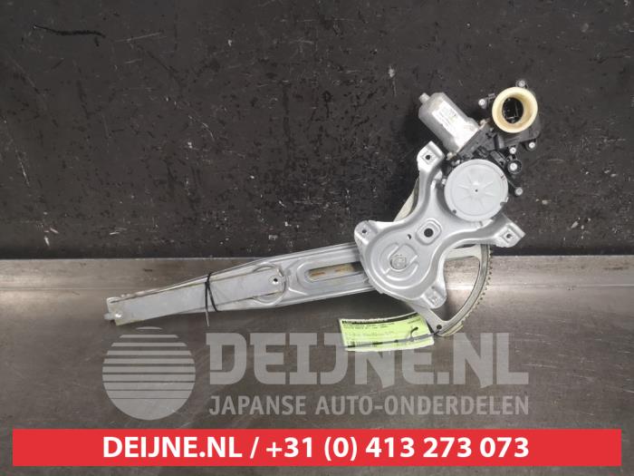 Toyota Auris Ruitmechaniek 4Deurs links-voor O461461