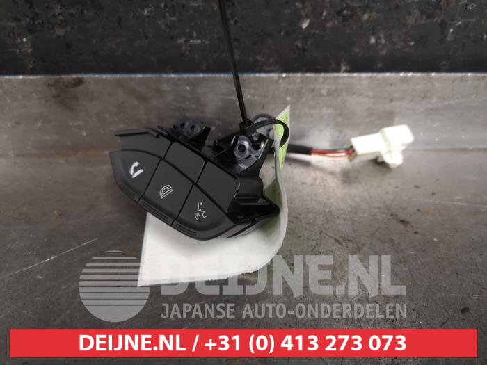 Suzuki Ignis Schakelaar stuurbediening O461510