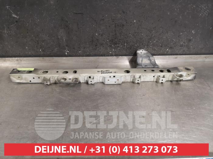 Nissan Pulsar Radiatorbalken O461657