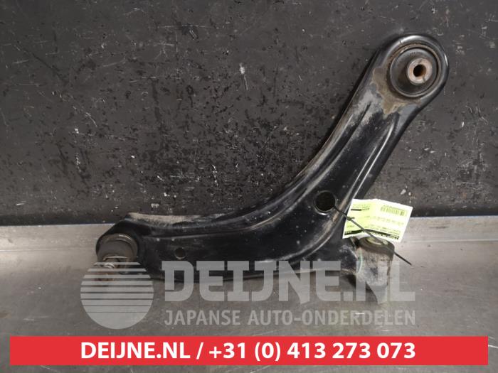 Suzuki Vitara Draagarm onder rechts-voor O462010