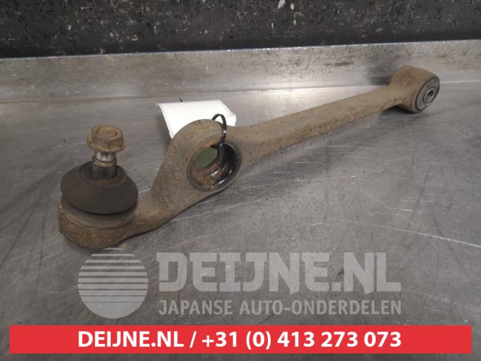 Daihatsu Young RV Querlenker unten rechts vorne O462972