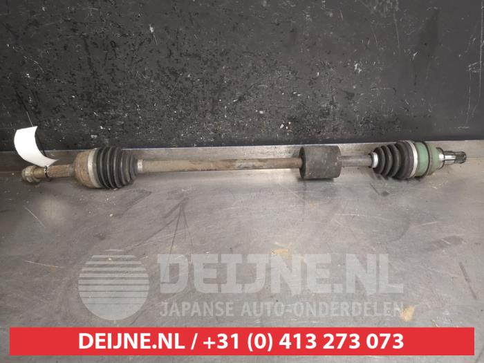 Daihatsu Young RV Aandrijfas rechts-voor O462974