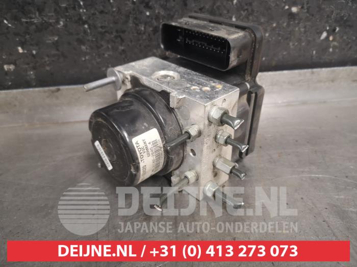 Toyota Yaris ABS Pomp O462985