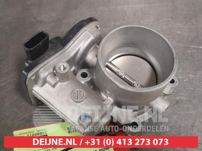 Gebruikte Gasklephuis Mazda 3 (BP) 2.0 SkyActiv-G 122 M Hybrid 16V Prijs € 75,00 Margeregeling aangeboden door V.Deijne Jap.Auto-onderdelen BV