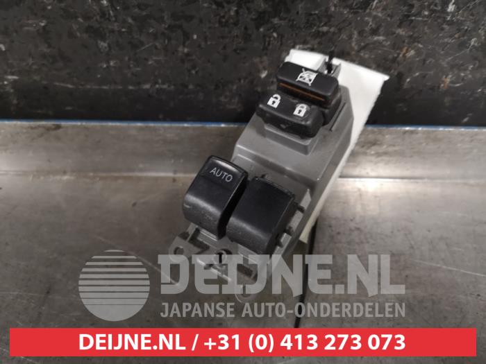 Toyota Yaris Kombischalter Fenster O464099