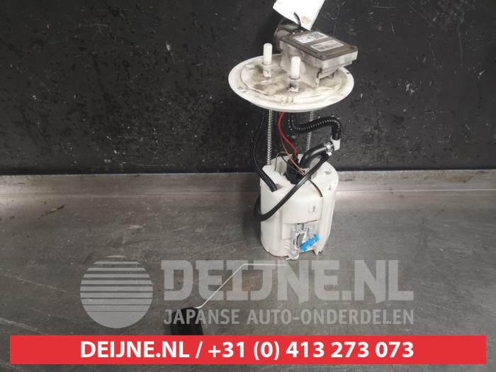 Gebruikte Tank element Pomp Kia Sportage (QL) 1.7 CRDi 115 16V 4x2 Prijs € 100,00 Margeregeling aangeboden door V.Deijne Jap.Auto-onderdelen BV