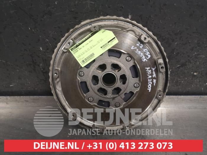 Gebruikte Vliegwiel Nissan Juke (F15) 1.2 DIG-T 16V Prijs € 50,00 Margeregeling aangeboden door V.Deijne Jap.Auto-onderdelen BV