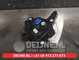 Hyundai Kona Heater valve motor O464513 photo 2