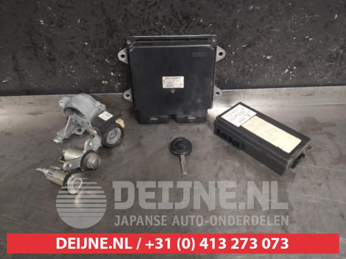 Mitsubishi Colt Kontaktslot+Sleutel O464520