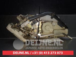 Mazda B-Serie Deurslot Mechaniek 4Deurs rechts-achter O281345 foto 2