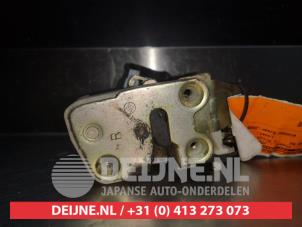 Mazda B-Serie Deurslot Mechaniek 4Deurs rechts-achter O281345 foto 3
