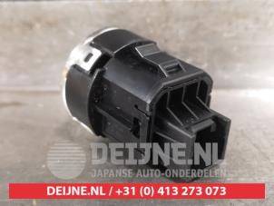 Mitsubishi Outlander Schakelaar 2WD/4WD O464987 foto 2