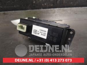 Hyundai Ioniq ASR schakelaar O465680 foto 2