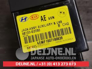 Hyundai Ioniq AUX/USB aansluiting O465682 foto 3