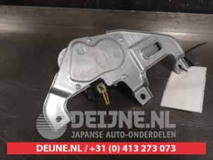 Suzuki Swift Rear wiper motor O465707 photo 2