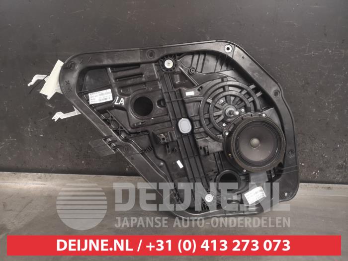 Kia Ceed Ruitmechaniek 4Deurs links-achter O466145