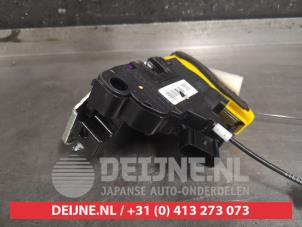 Kia Ceed Door lock mechanism 4-door, front left O466153 photo 2