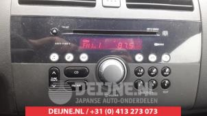 Gebruikte Radio Suzuki Swift (ZA/ZC/ZD1/2/3/9) Prijs op aanvraag aangeboden door V.Deijne Jap.Auto-onderdelen BV