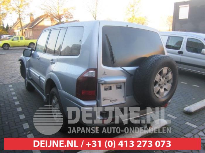 Mitsubishi Pajero Portier 4Deurs links-achter O466667