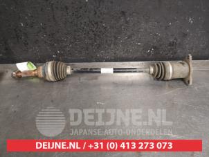 Gebruikte Steekas links-achter Suzuki Vitara (LY/MY) 1.6 16V DDiS AllGrip Prijs € 60,00 Margeregeling aangeboden door V.Deijne Jap.Auto-onderdelen BV