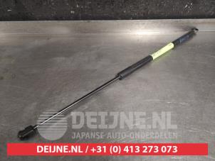 Mazda 3 Gasdämpfer rechts hinten O466970 foto 2