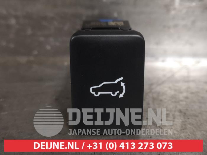 Mitsubishi Outlander Schalter Heckklappe O467128