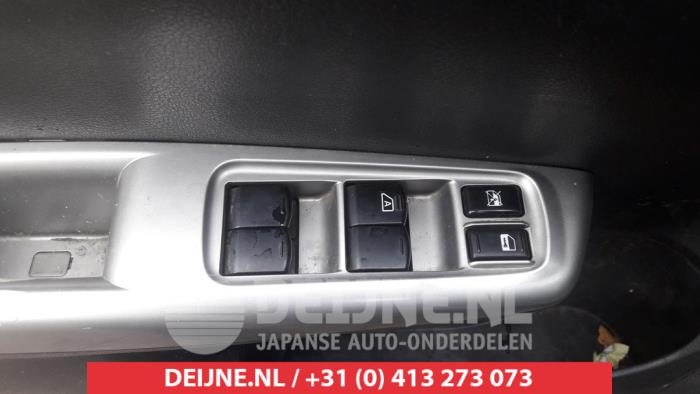 Subaru Impreza Kombischalter Fenster O467281