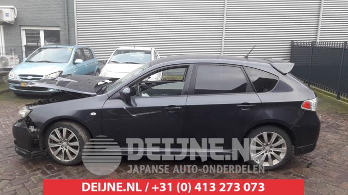 Subaru Impreza Türscheibe 4-türig links vorne O467283