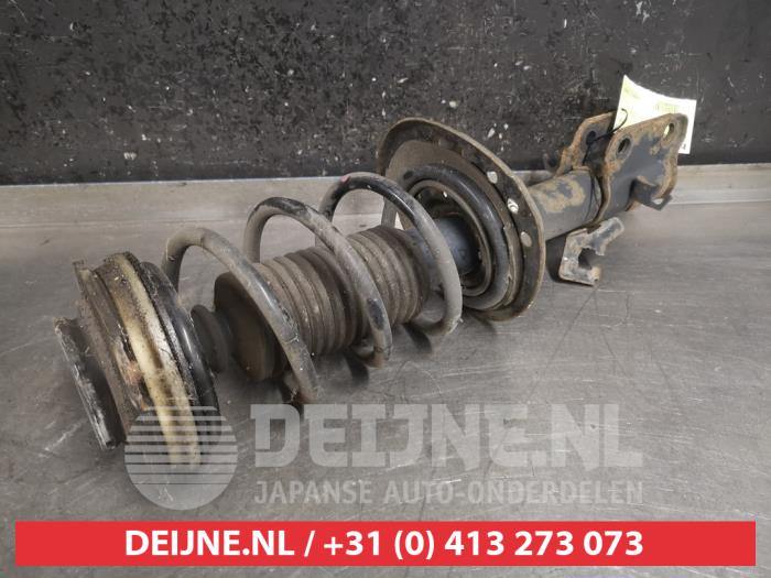 Nissan Pulsar Schokdemperpoot links-voor O467310