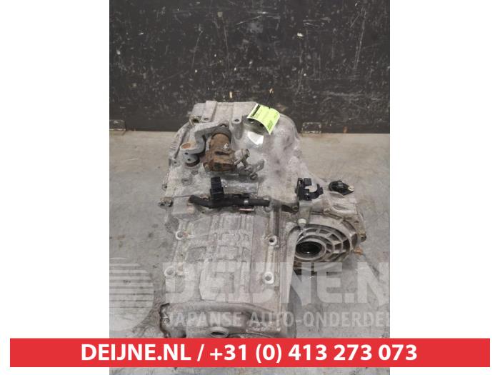 Nissan Primera Gearbox O467394
