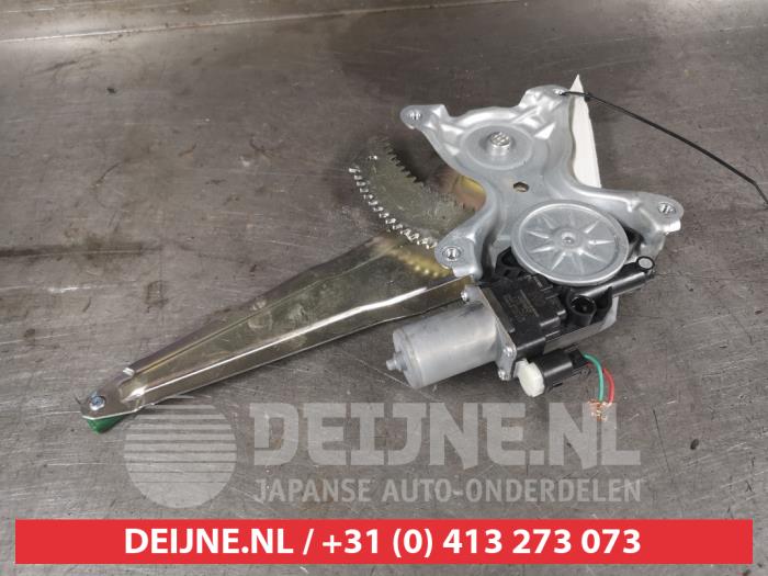 Suzuki Celerio Ruitmechaniek 4Deurs links-achter O467546