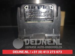 Honda Accord Combischakelaar ramen O312151 foto 3