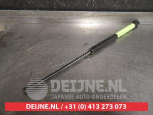 Suzuki Ignis Gasdämpfer links hinten O468320 foto 2