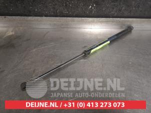 Suzuki Ignis Gasdemper rechts-achter O468321 foto 2