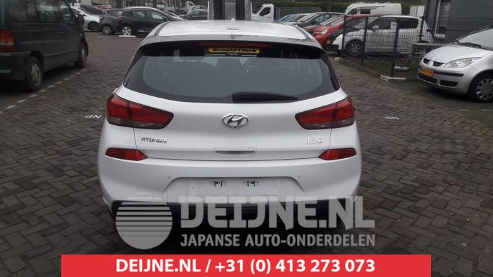 Hyundai I30 Embleem O468374