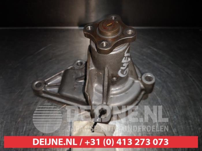 Gebruikte Waterpomp Hyundai Matrix 1.6 16V Prijs € 50,00 Margeregeling aangeboden door V.Deijne Jap.Auto-onderdelen BV