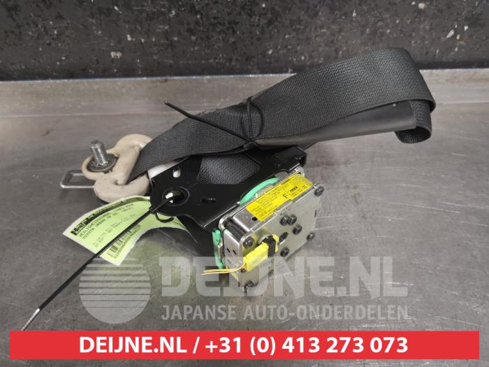Toyota Urban Cruiser Veiligheidsgordel links-voor O468637