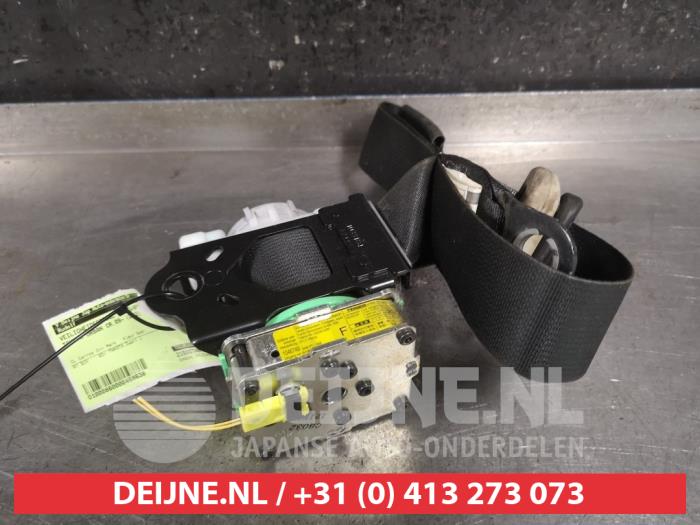 Toyota Urban Cruiser Veiligheidsgordel rechts-voor O468638