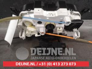 Mazda 2 Kachel Bedieningspaneel O468674 foto 2