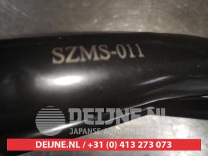 Mitsubishi Lancer Füllrohr Kraftstofftank O9990007859 foto 3