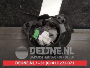 Mazda 3 Fog light, front left O468798 photo 2