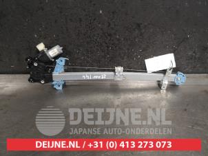Suzuki Swift Window mechanism 4-door, front left O468826 photo 2