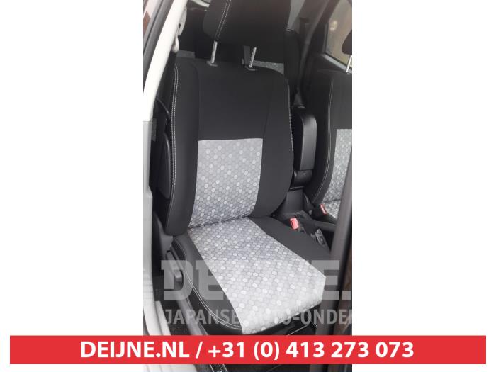 Suzuki SX-4 Stoel rechts O469075