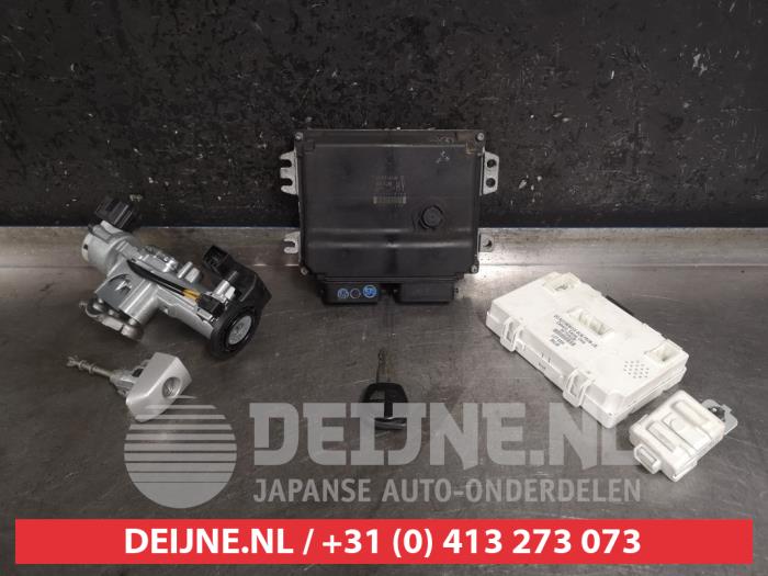 Suzuki Swift Kontaktslot+Sleutel O469127