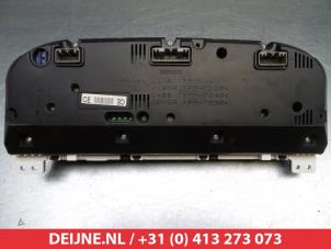 Honda FR-V Odometer KM O304892 photo 4
