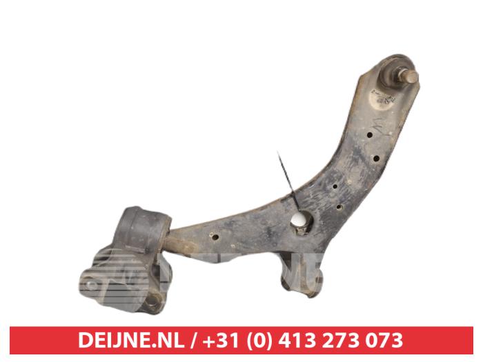 Mazda 3 Draagarm onder links-voor O469362