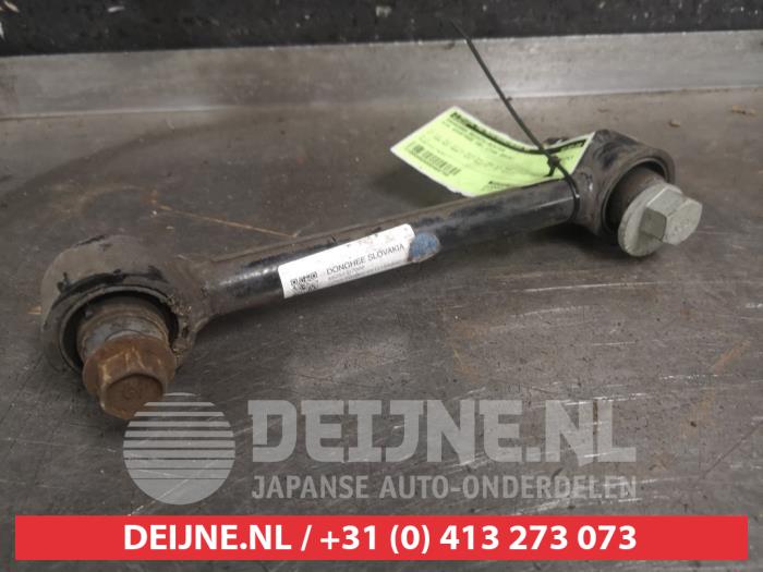 Kia Sportage Draagarm rechts-achter O469700