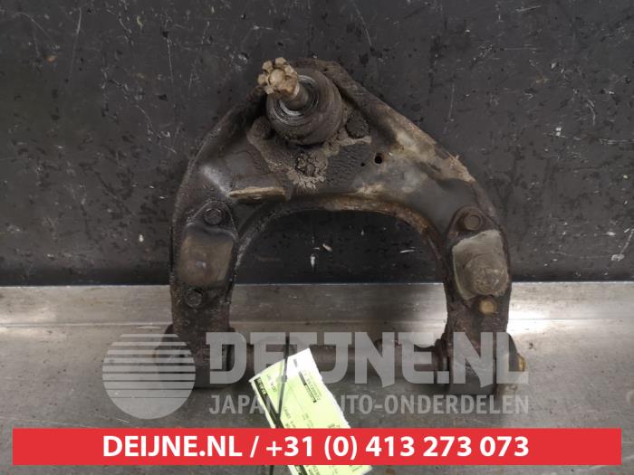 Mitsubishi Pajero Querlenker oben rechts vorne O469762