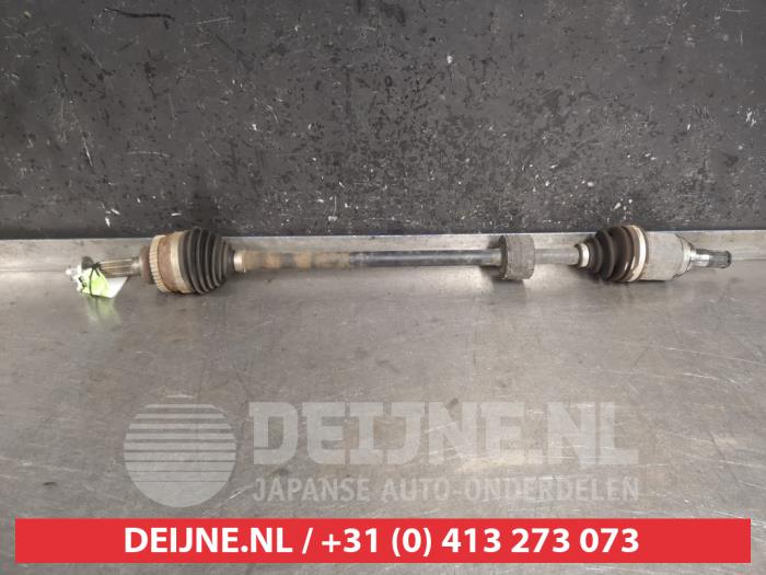 Suzuki Celerio Aandrijfas rechts-voor O470190